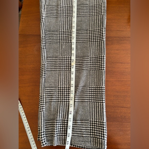 DKNY Monochrome Houndstooth Pajama set - Picture 6 of 9